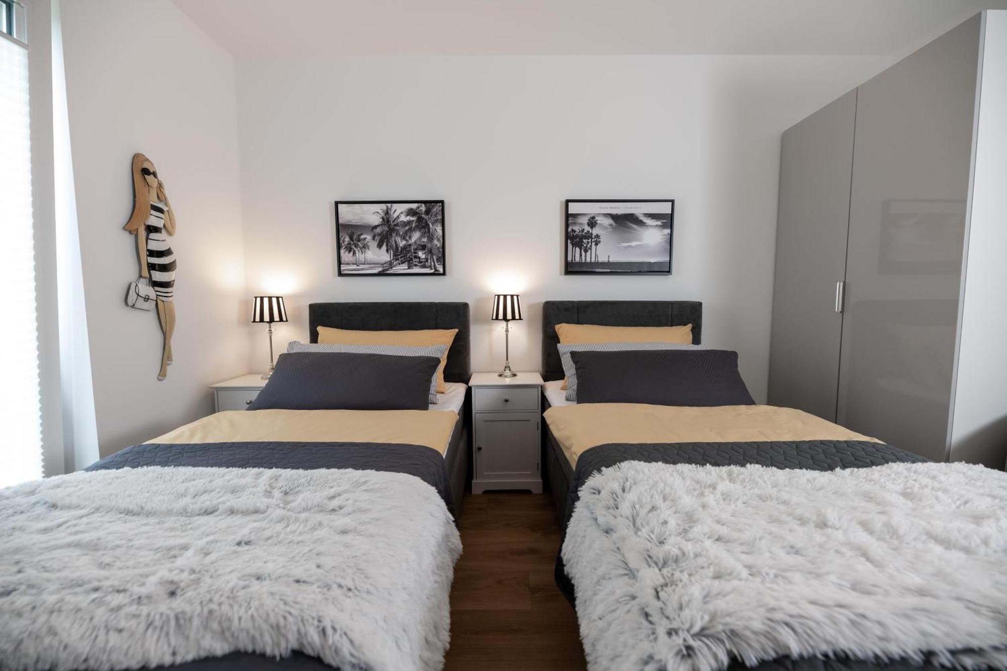 Hollywood Lounge Apartment ออลเพนิทซ์ ภายนอก รูปภาพ