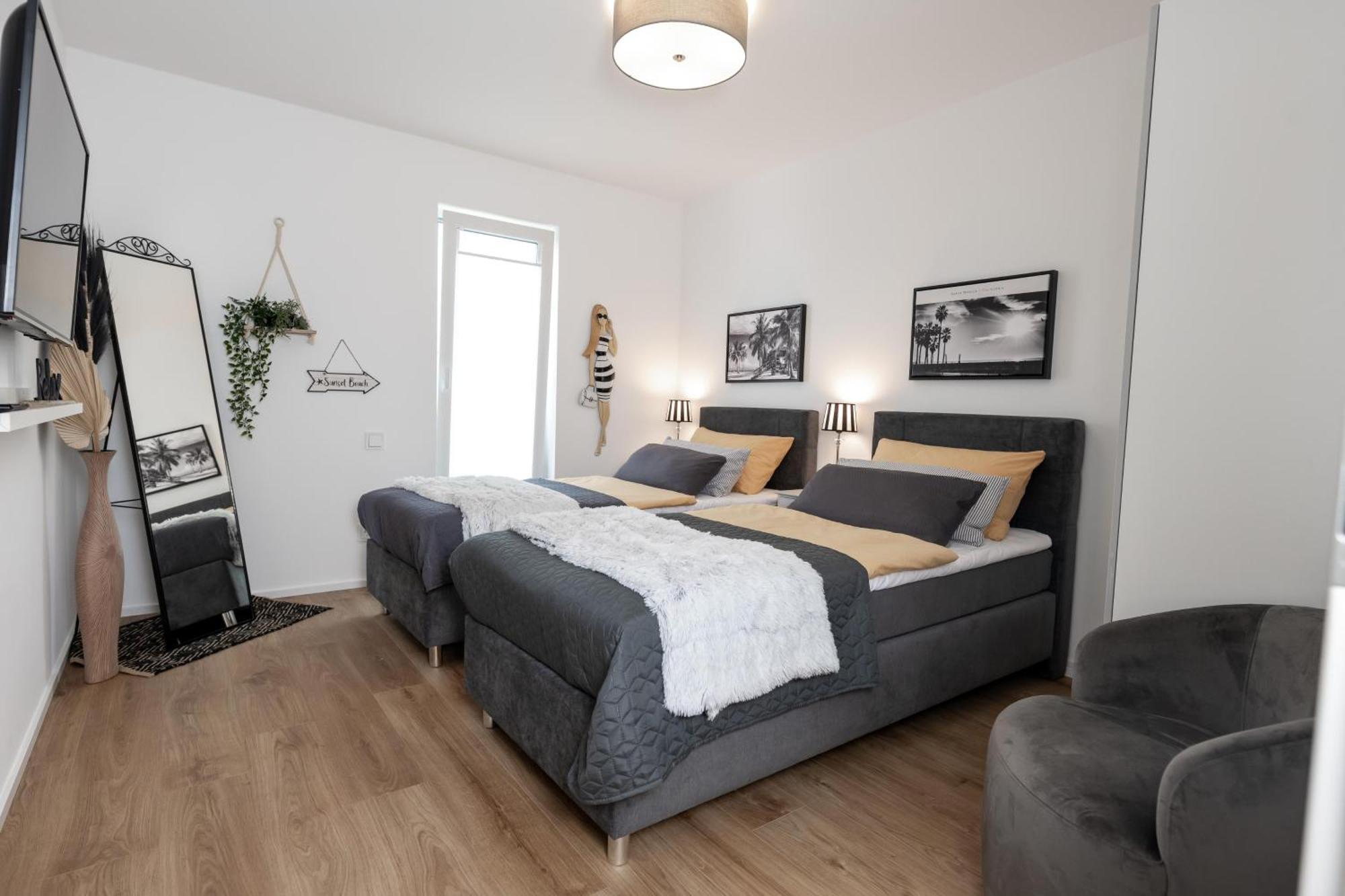 Hollywood Lounge Apartment ออลเพนิทซ์ ภายนอก รูปภาพ